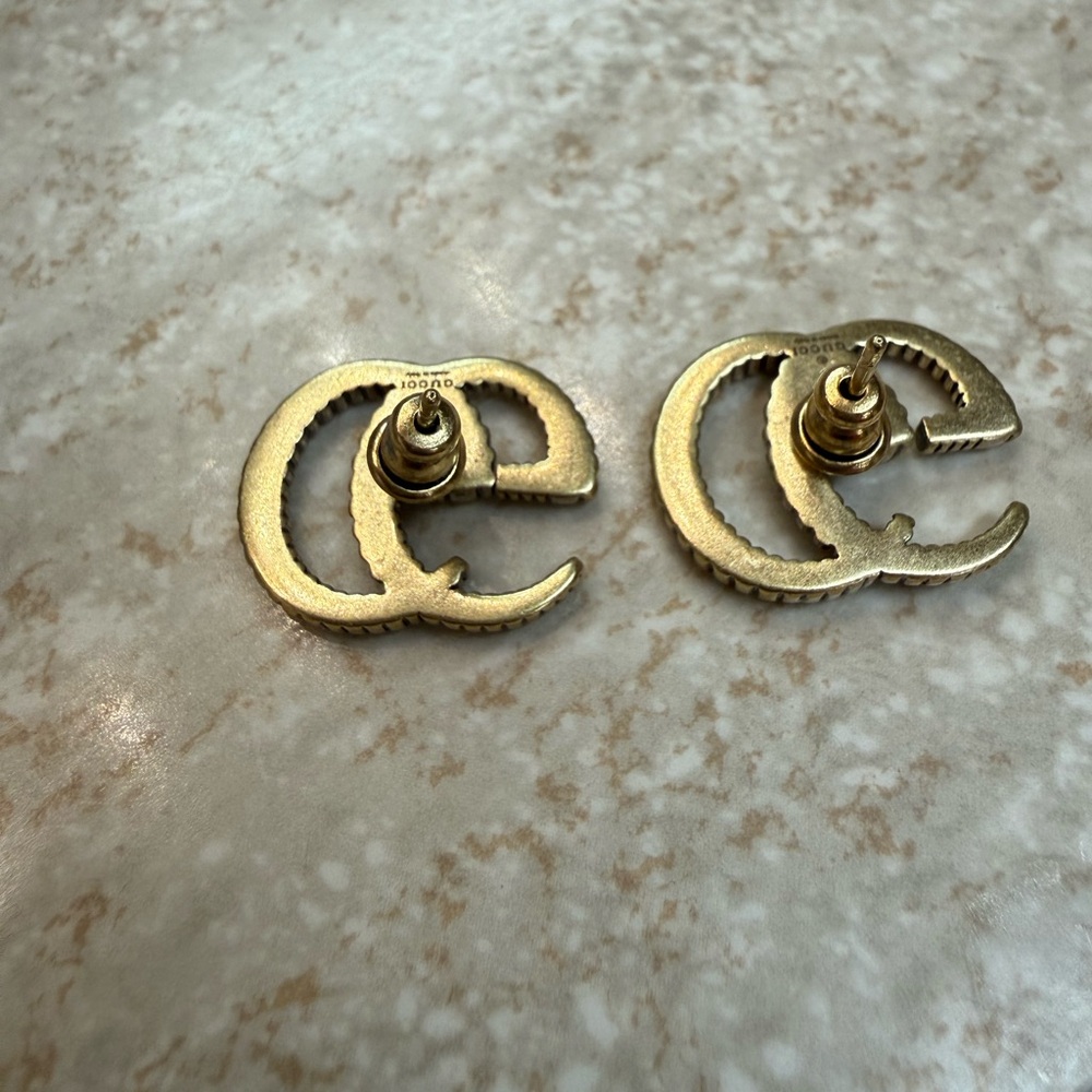 GUCCI Vintage Gold GG Monogram  Earrings - Picture 5 of 5